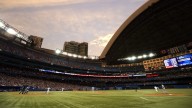 Entradas más baratas para ver a Dodgers y Blue Jays en el primer juego de la Serie Mundial se disparan a $1,429 dólares