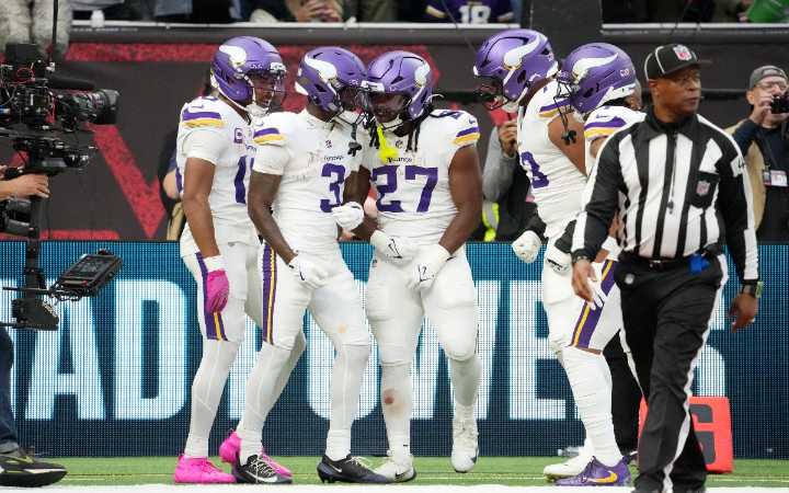 NFL: Se toman Vikingos un cafecito en Londres