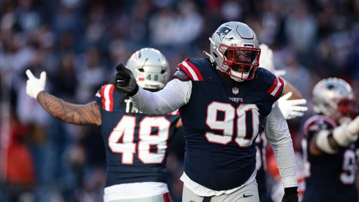 Mike Vrabel: Christian Barmore benched for a quarter to "protect the team"