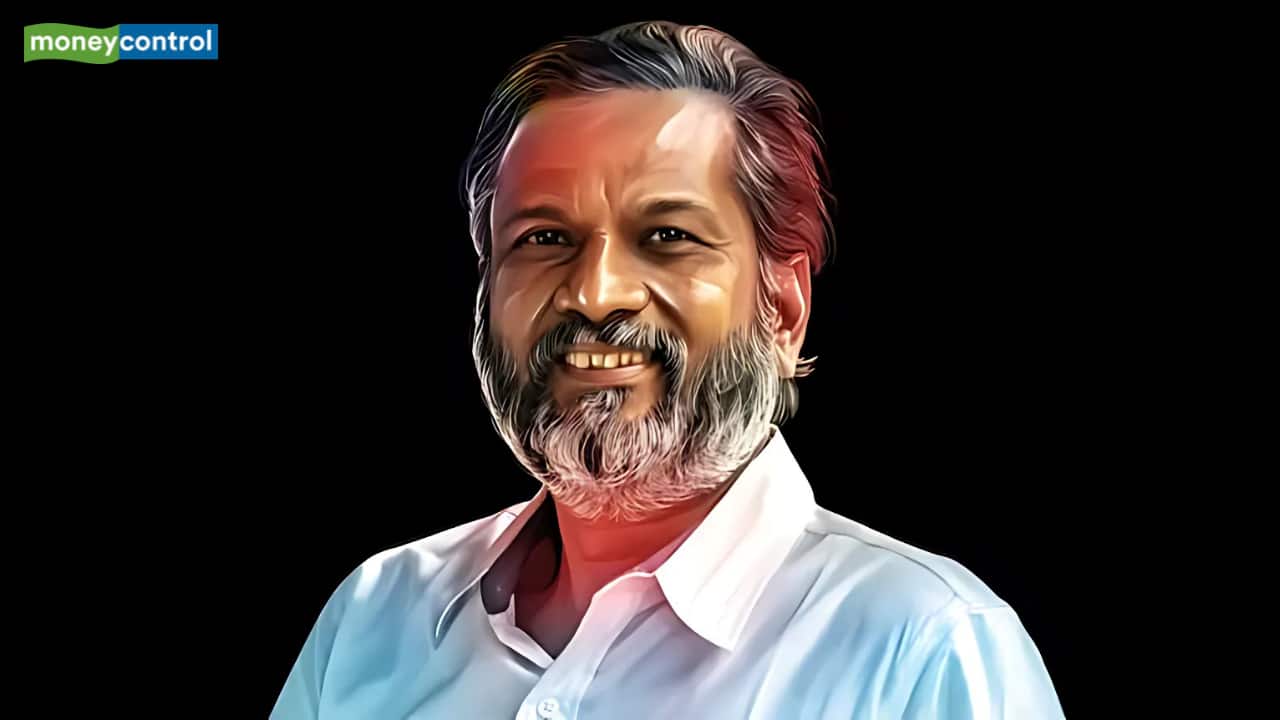 Sridhar Vembu dedicates 70% of his time to coding as Zoho's Chief Scientist