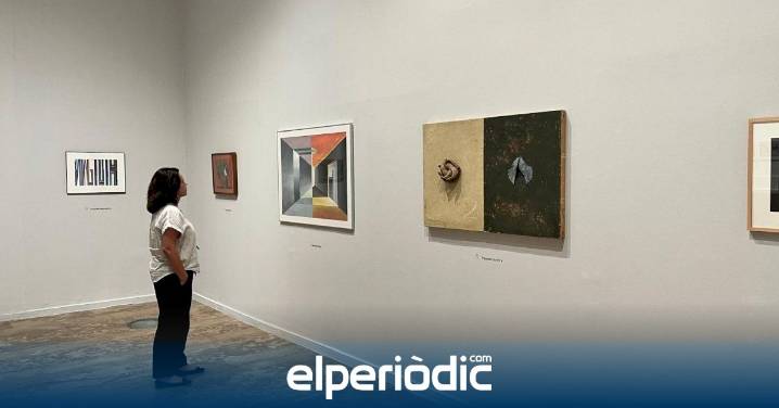 Las cubiertas de ‘21veintiúnversos’: diez años de poesía y arte en una exposición en La Nau