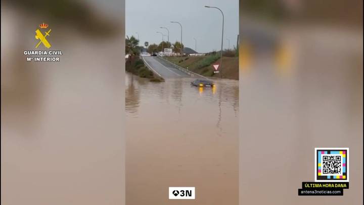 Las impactantes imágenes del paso de la DANA por Ibiza: aeropuerto cerrado, vuelos cancelados y carreteras cortadas