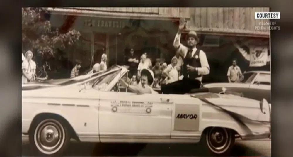 Peoria Heights leader of almost 3 decades has died