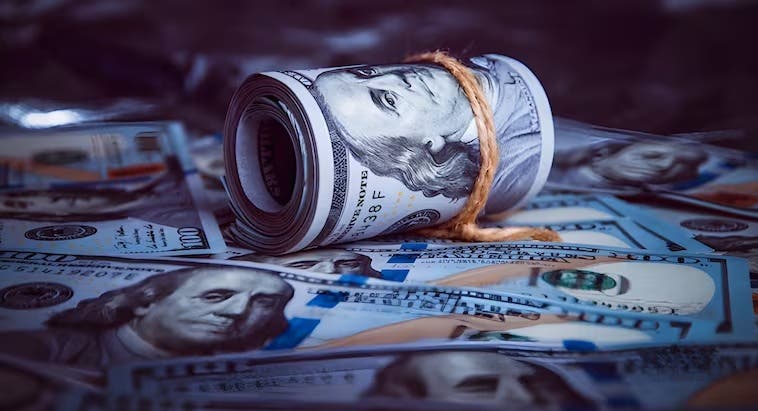 A pesar del apoyo del Tesoro de EEUU, el dólar subió $50 y cerró a $1.475 en el Banco Nación