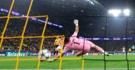 El Dortmund golea al final a un Athletic que tuvo su momento (4
