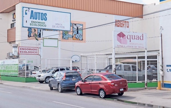 Van 7,356 multas por falta del ecológico