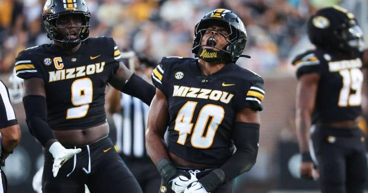 The chess match of Mizzou's Josiah Trotter vs Vanderbilt TEs