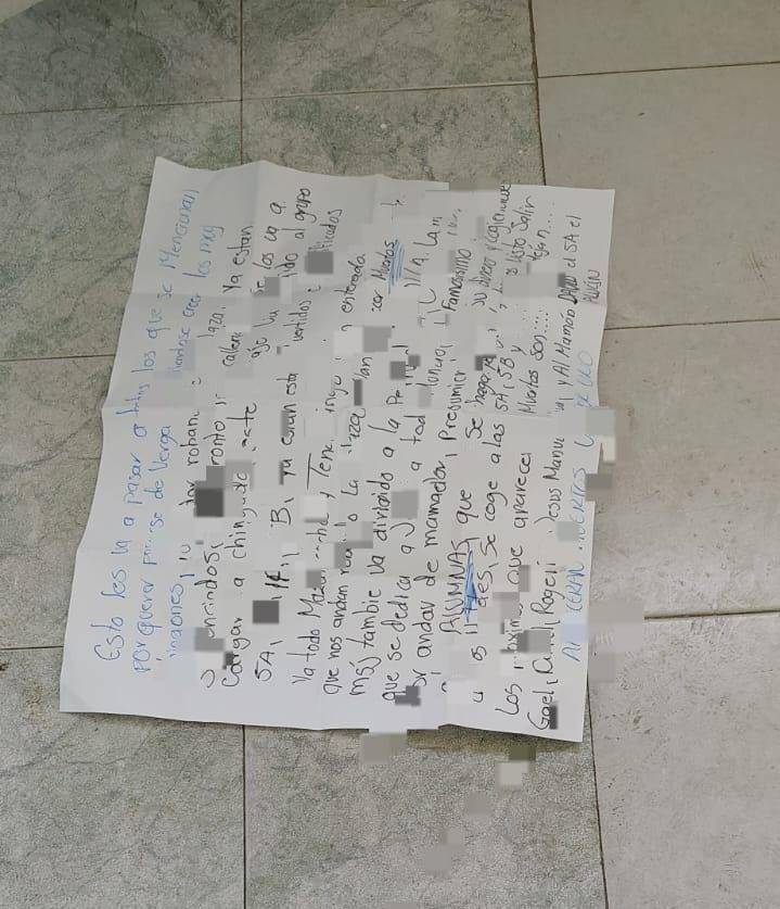 Dejan corazón de animal y mensaje de amenaza en el Cecyte de Mazatecochco; Fiscalía investiga el caso