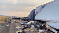 California: tras ser liberado en la frontera, un inmigrante ilegal ocasiona tres muertes en un accidente mientras conducía un camión