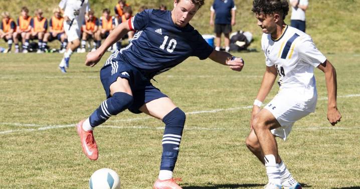 Cutthroats set the tone in opening postseason victory over Kimberly