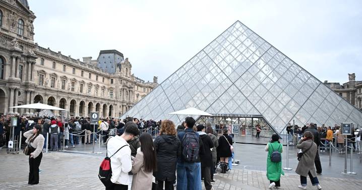 A heist fit for Hollywood, a loss felt in Paris