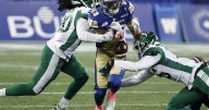 Blue Bombers beat Roughriders 17-16 on Castillo's last