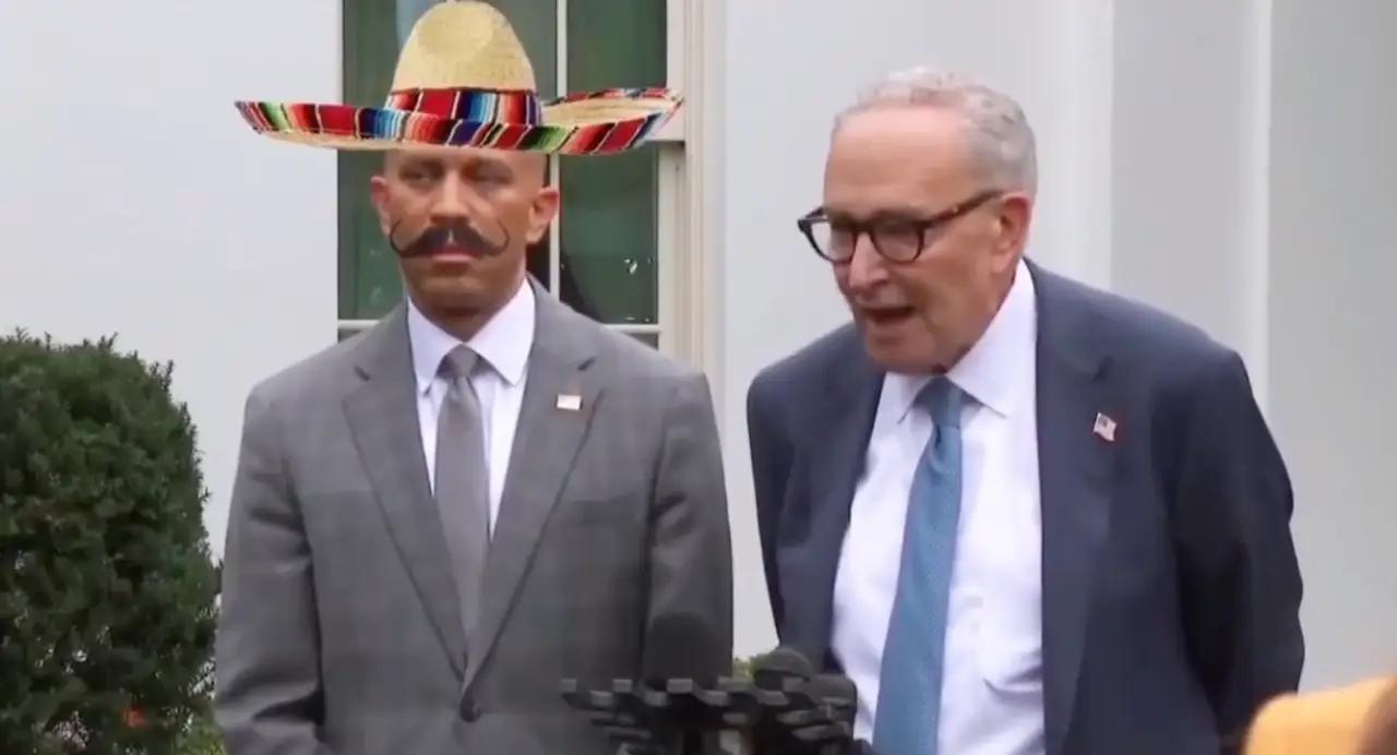 Hispanos repudian video de Trump que caricaturiza a demócrata como mexicano