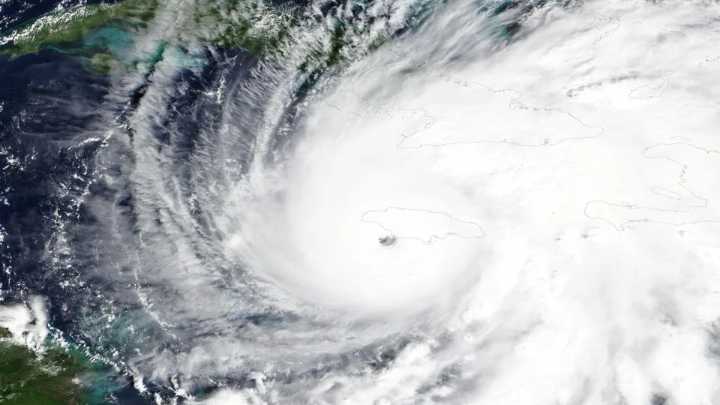 ‘Melissa’ se degrada a ciclón postropical tras causar más de 50 muertes en el Caribe