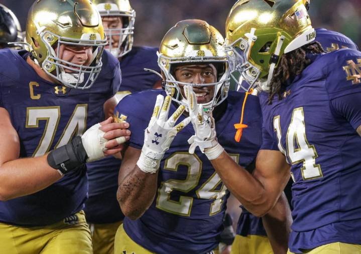 USC vs. Notre Dame picks: Odds, predictions, best bets for Saturday’s rivalry game