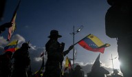 Ejercicios militares en los barrios de Caracas, ordenó Maduro