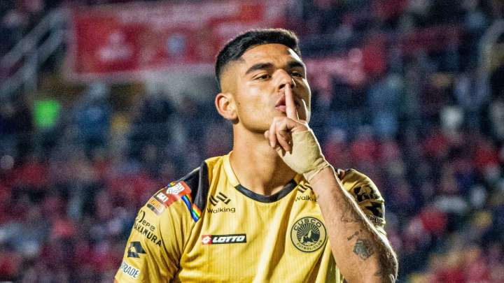 Cusco FC pide 1 millón de dólares por el pase de Luis Ramos