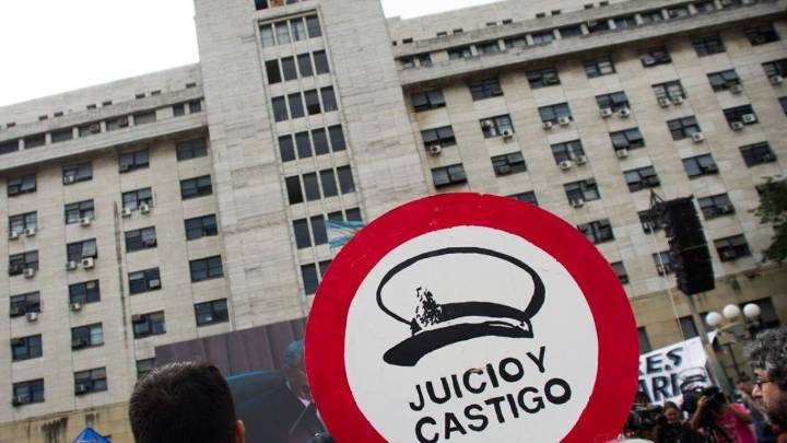 Derechos Humanos: fuerte repudio a la Corte por favorecer a un genocida