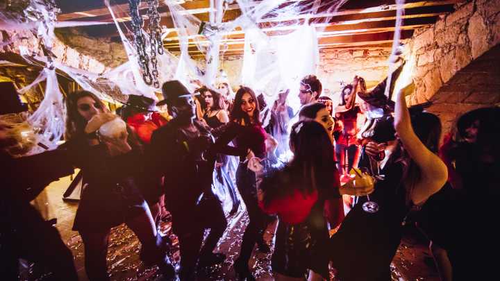 Halloween Parties Are the New Dating Mixers: 5 Ways to Find Your Boo