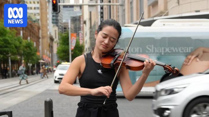 Musicians react to 'random' City of Sydney busking limits in CBD