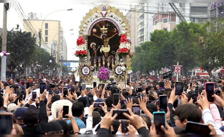 Procesión del Señor de los Milagros EN VIVO este 18 y 19 de octubre: por qué calles pasará la sagrada imagen durante su segundo y tercer recorrido