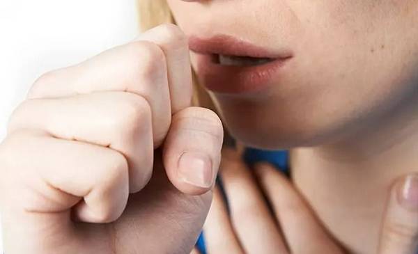 Alerta sanitaria por tos convulsa, confirman 4 muertes en Provincia: una nena fallecida era de La Plata