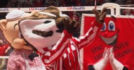 No. 7 Badgers sweep away Fighting Illini