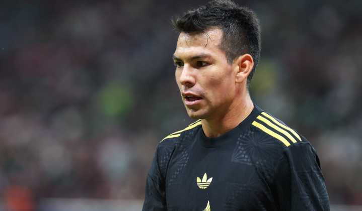 Chucky Lozano se habría peleado con un compañero de equipo y analizan echarlo