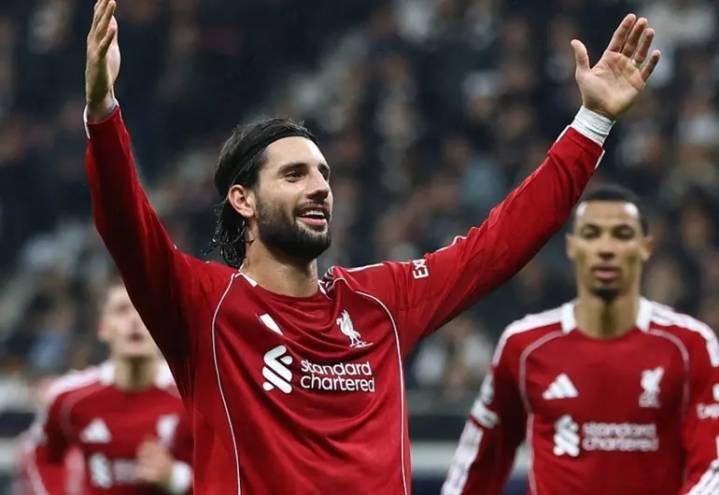 Liverpool renace con goleada 5-1 ante Eintracht Frankfurt