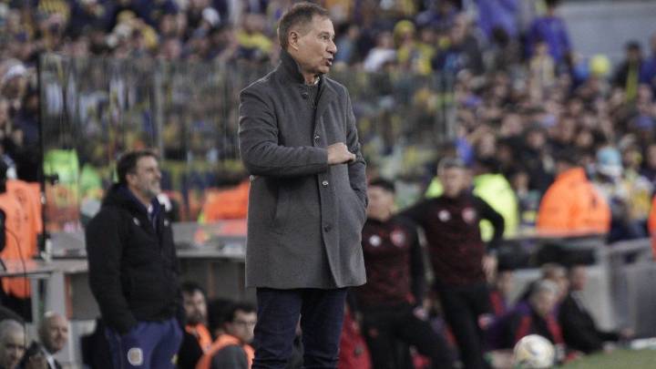 Central: qué variantes probó Ariel Holan en el primer ensayo de fútbol pensando en Sarmiento