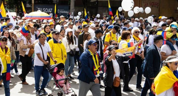Caos total: Bogotá vivió una nueva jornada de paro tras las manifestaciones de Fecode y moteros