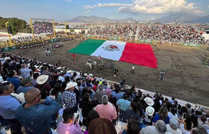 Brillan las estrellas del rodeo en una jornada de adrenalina en Saltillo