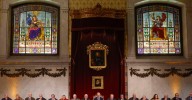 La RAE manifiesta su "absoluta repulsa" ante la "agresión" de García Montero al director de la institución
