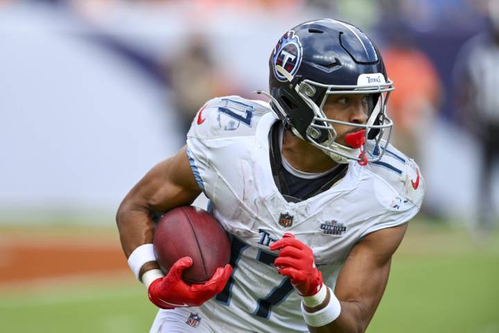 Week 9 Waiver Wire Pickups - RotoBaller Staff Fantasy Football Roundtable