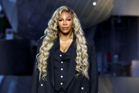 Serena Williams Lifts the Curtain on the ‘Dark Moments’ of Her Life: “Been Going Through a Lot” Serena Williams opens up about the difficult and challenging moments she has faced in her life despite r
