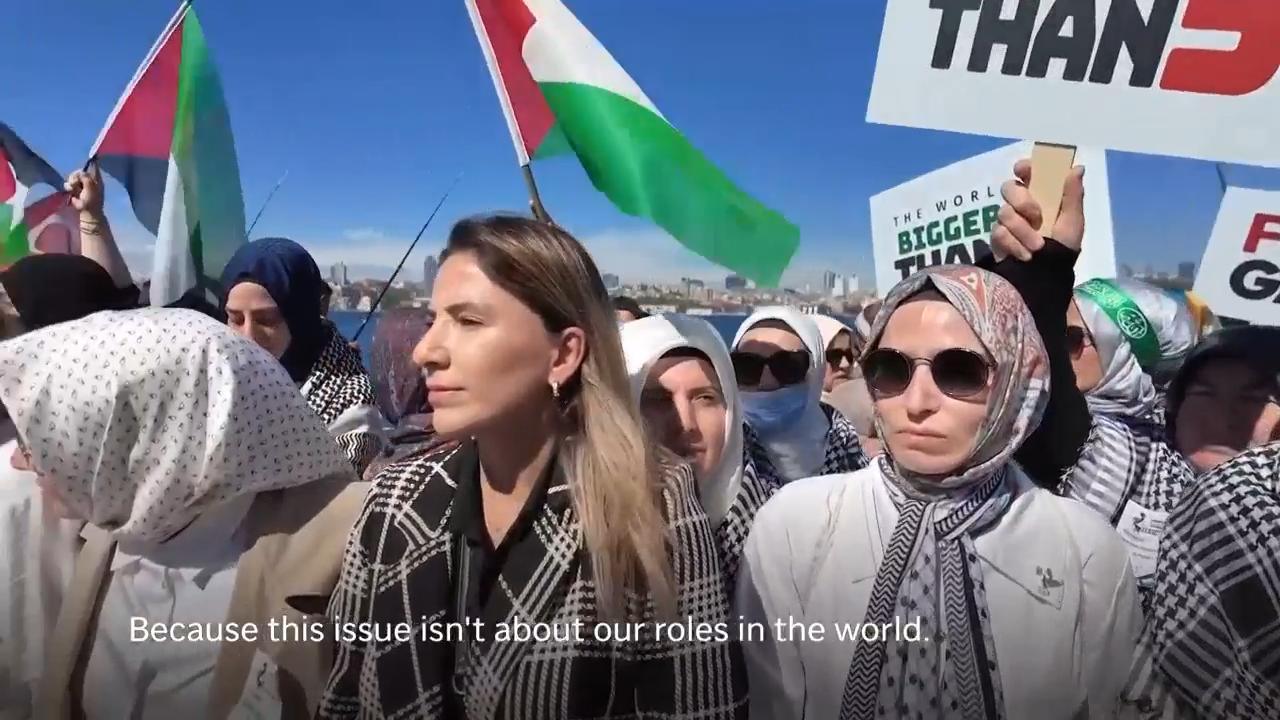 Women form human chain in Istanbul in support of Palestinian women and children in Gaza