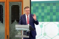 Propone Ebrard reformar OMC en APEC