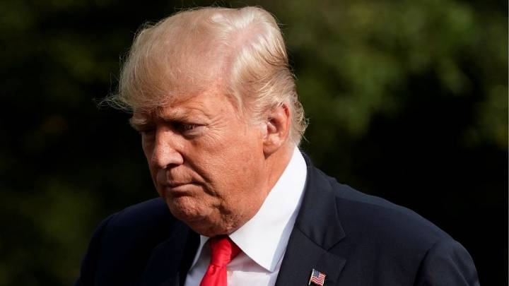 Trump Says 25% Tariff for Medium and Heavy Duty Trucks to Start Nov. 1