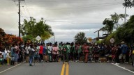 Por manifestaciones indígenas está cerrada otra vez la vía de Medellín a Urabá en Dabeiba