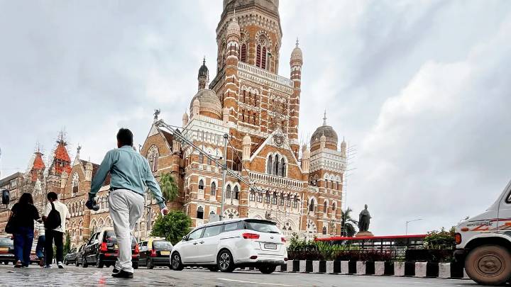 BMC launches Rs 2 crore beautification blitz in Malad under Deep Clean Mumbai