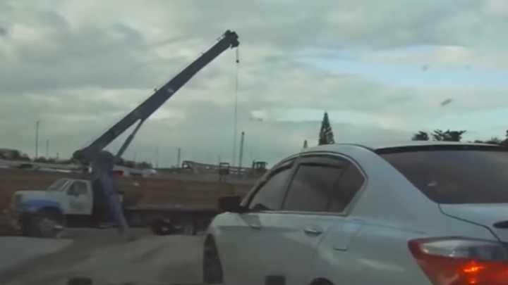 Dash cam shows man weaving through traffic, construction site, drives wrong way in Fla. pursuit