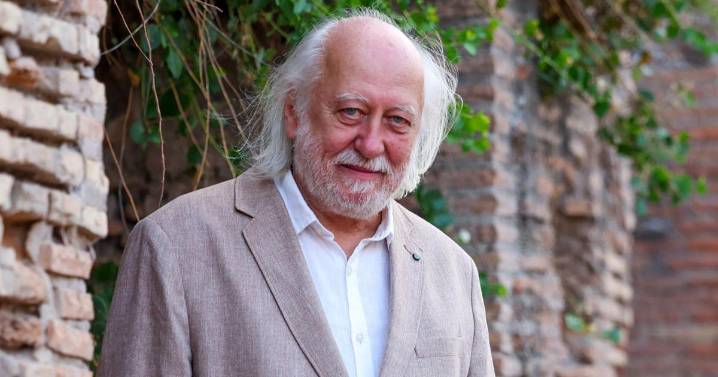 Nobel Prize in literature goes to Hungarian novelist for work confronting ‘apocalyptic terror’