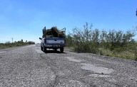 Demandan reparación de carretera estatal al ejido Hipólito