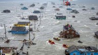 Evacuan a cientos en Alaska tras paso del tifón “Halong”