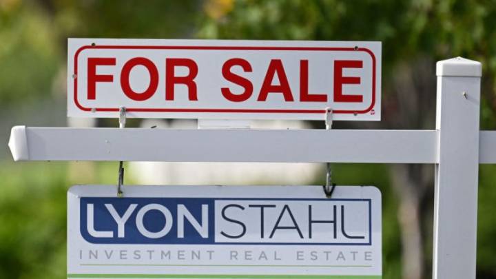 Home prices post weakest gain in more than 2 years