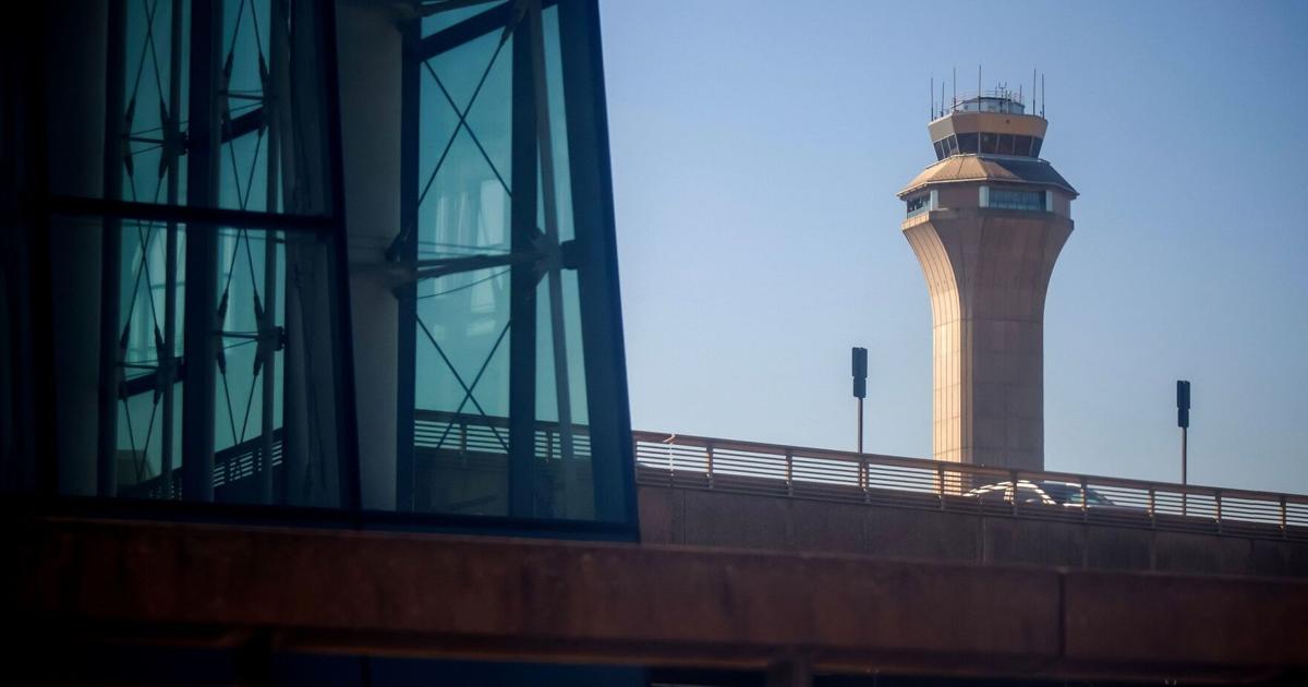 Lingering government shutdown causing flight delays and making air travel ‘less safe’ every day