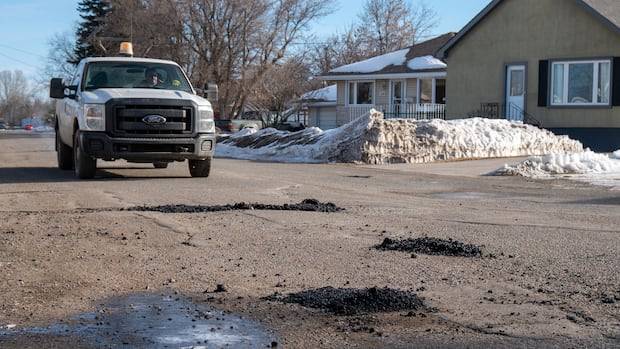 This is why Thunder Bay, Ont. is looking to AI technology to spot potholes faster