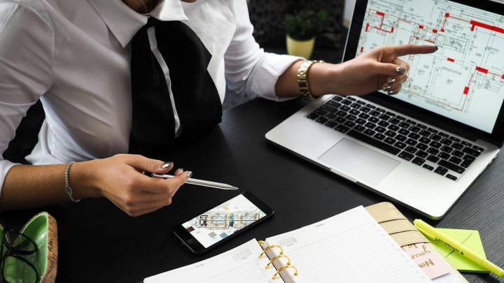 Billionaire businessman rubbishes work-life balance: Entrepreneurs react