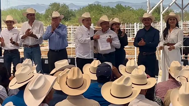 Entregan primeros sementales a productores ganaderos en Sonora