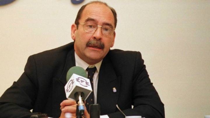 Arantza Margolles: «Reivindicamos el recuerdu de Sergio Marqués como un presidente que valoró l'idioma y que lu defendió ensin complexos»